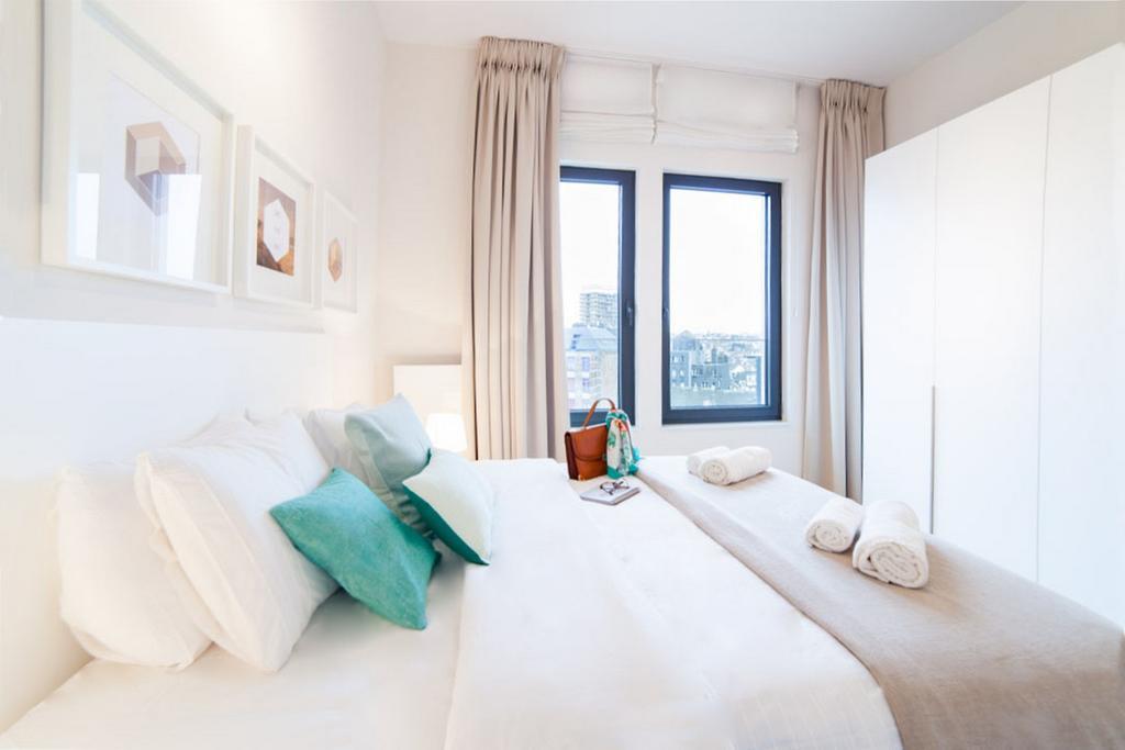Sweet Inn Apartments - Madou Brussel Bagian luar foto