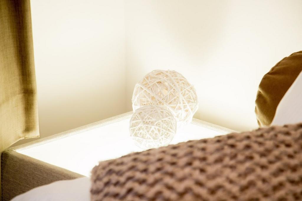 Sweet Inn Apartments - Madou Brussel Bagian luar foto