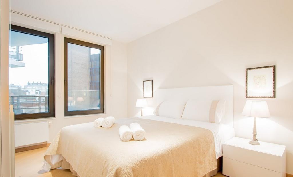 Sweet Inn Apartments - Madou Brussel Bagian luar foto