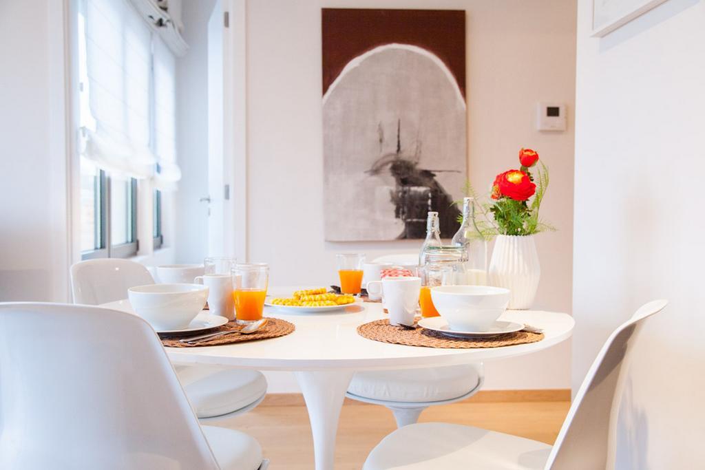 Sweet Inn Apartments - Madou Brussel Bagian luar foto