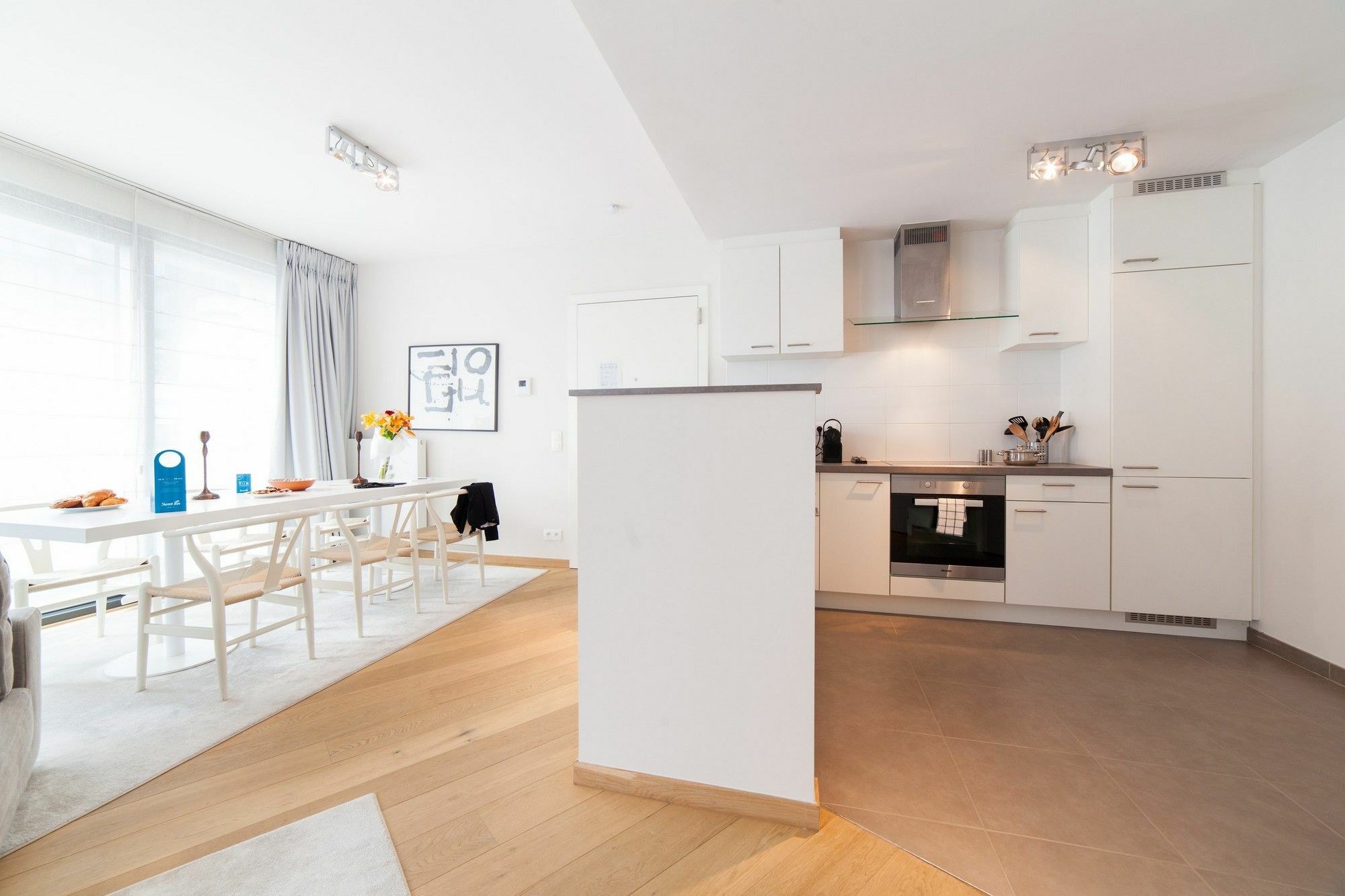 Sweet Inn Apartments - Madou Brussel Bagian luar foto