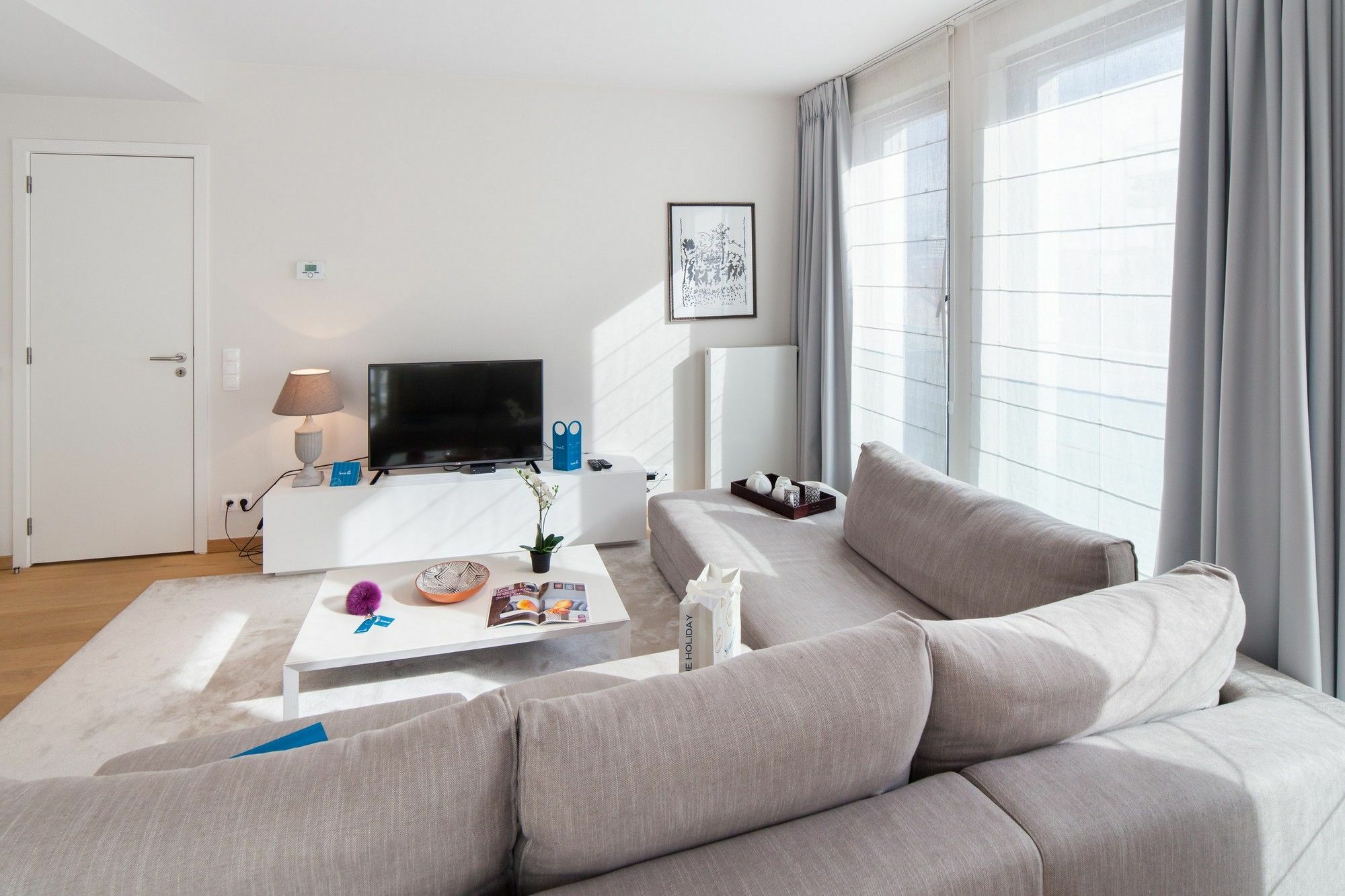 Sweet Inn Apartments - Madou Brussel Bagian luar foto