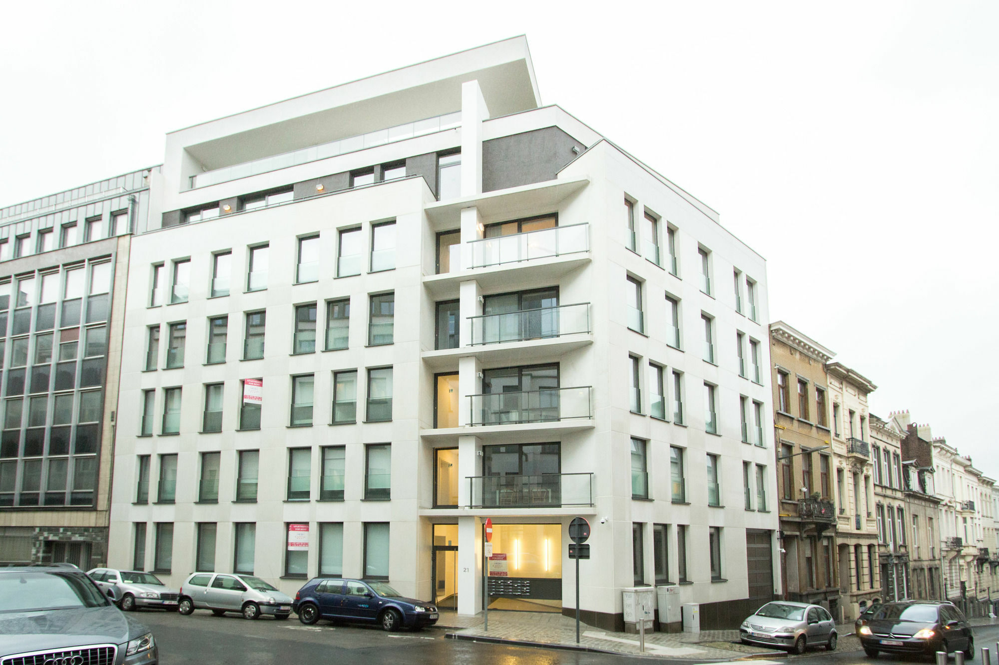 Sweet Inn Apartments - Madou Brussel Bagian luar foto